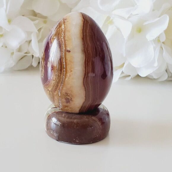 Pakistan Onyx Egg Stone with Vase - 4" Tall - Picture 2 of 12